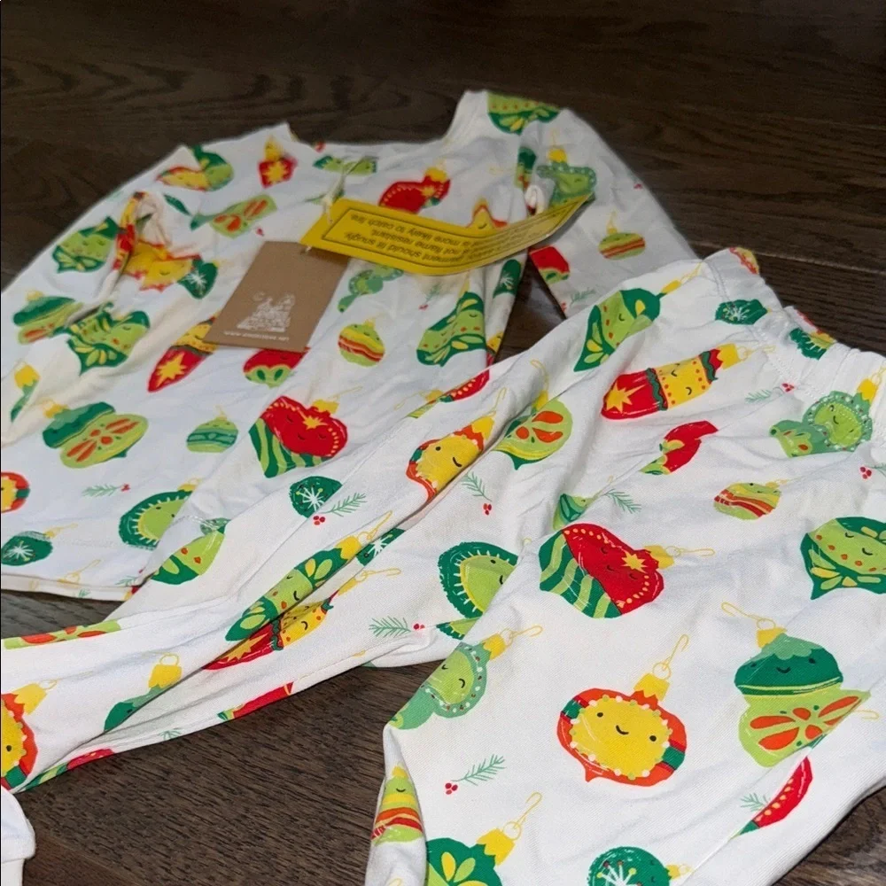 Festive Ornament Print Long-Sleeve Top and bottom pj set 3t toddler holiday